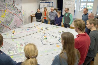 „Städtebau NRW“: Erfolgsmodell feiert Geburtstag Seit 20 Jahren bilden fünf Hochschulen gemeinsam Städteplaner*innen aus