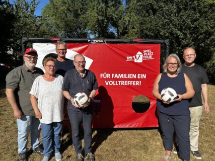 Anja Butschkau lädt zum Nachbarschafts- und Spielplatzfest in der Germania-Siedlung